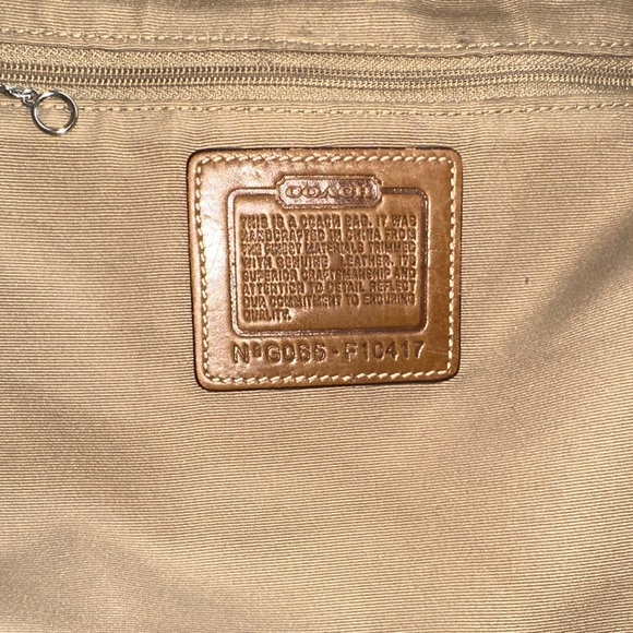 Coach 2000 Brown Signature Shoulder Bag - Picture 9 of 11